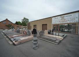 Intermonuments