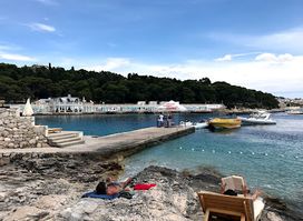 Bonj Beach