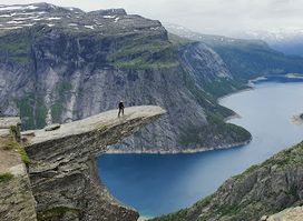 Trolltunga Hike Starting Point