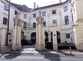 Palais Damian