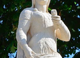 Duchess Anne of Brittany Statue