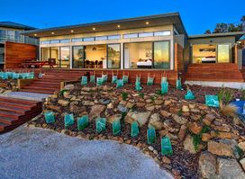 Freycinet Coastal Retreat