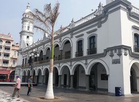 Conjunto Escultórico del Centenario de la Construcción del Puerto de Veracruz