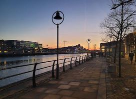 N Wall Quay