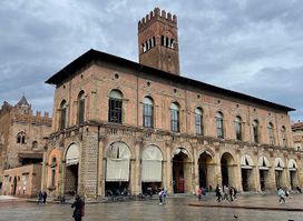 Bologna Welcome - Official Tourist Office (IAT)