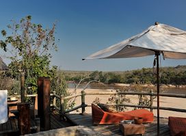 Serena Mivumo River Lodge