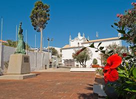 Estátua de São Vicente de Albufeira