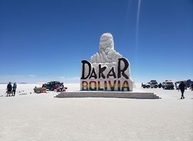 Plaza de las Banderas Uyuni