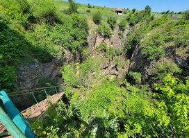 Garvanitsa Cave