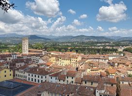 Guinigi Tower