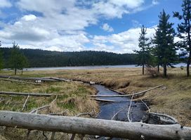 Elk Lake Guard Station