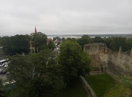 Haapsalu piiskopilinnuse parkla