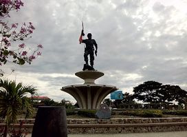 Statua Presidente Nicolau Lobato