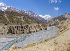 Tanki Manang