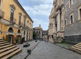 Via Crociferi