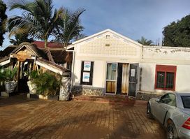 LAMACO WHITE HOUSE HOTEL