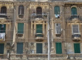 fabulous old building in Al Azaritah