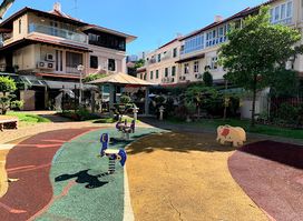 Lakeside Grove Playground