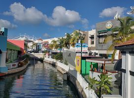 Cancun Wax Museum