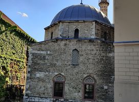 Jakováli Hasszán-dzsámi és minaret