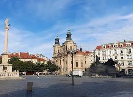 Staroměstské nám.