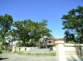 Manuel Luis Quezon Monument