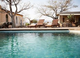 Solitaire Roadhouse Lodge