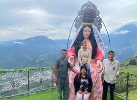 "EL REGAZO DE LA VIRGEN"