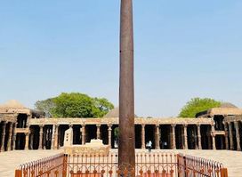 Iron Pillar, Delhi