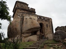 Madan Mahal Fort