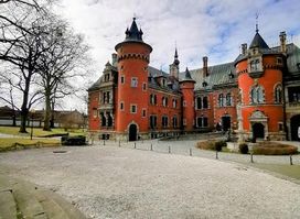 Dziedziniec pałacowy