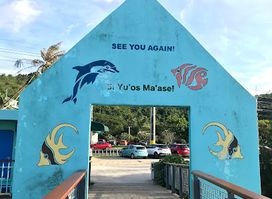 Fish Eye Marine Park - Visitor Center