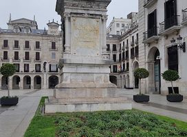 Estatua de Pedro Velarde