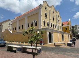 Mikve Israel-Emanuel Synagogue