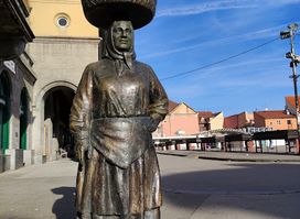Statue of Kumica Barica