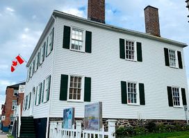 Loyalist House