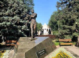 Cholponbek Bazarbayev Monument