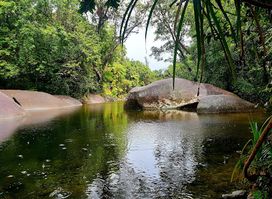Babinda Boulders