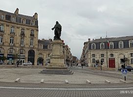Statue du Marquis de Tourny