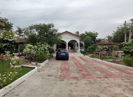 African Treasure Beach Resort