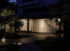 Hanamurasaki