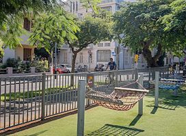 Rothschild Street