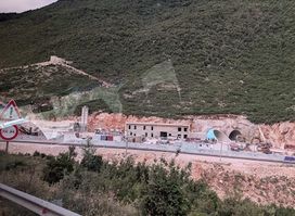 Tuneli i Llogarase
