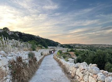 malta/mellieha/landmark/imgiebah-beach