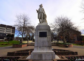 new-zealand/christchurch/landmark/captain-james-cook-statue