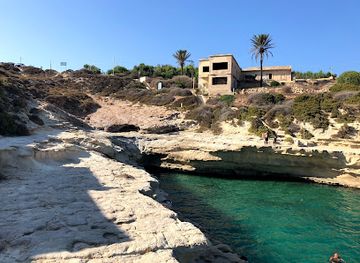 malta/marsaxlokk/landmark/il-kalanka-tal-gidien