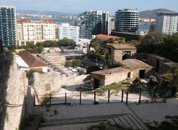 gibraltar/north-front/landmark/granada-gate