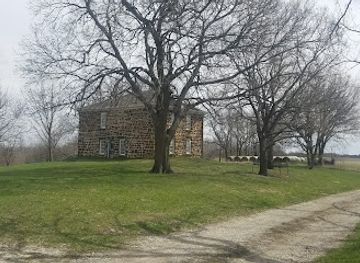 iowa/corn-belt/landmark/hitchcock-house