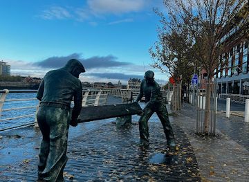 ireland/county-limerick/landmark/workers-memorial