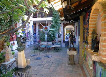 mexico/puerto-vallarta/zona-romantica/landmark/galleria-dante